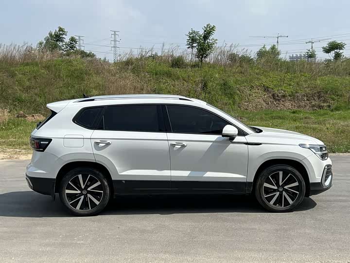 Фото 5 - Volkswagen Tharu