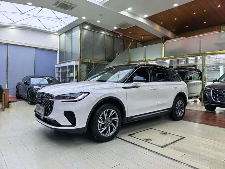 Lincoln Corsair 2025 2025款 2.0T 两驱尊享版