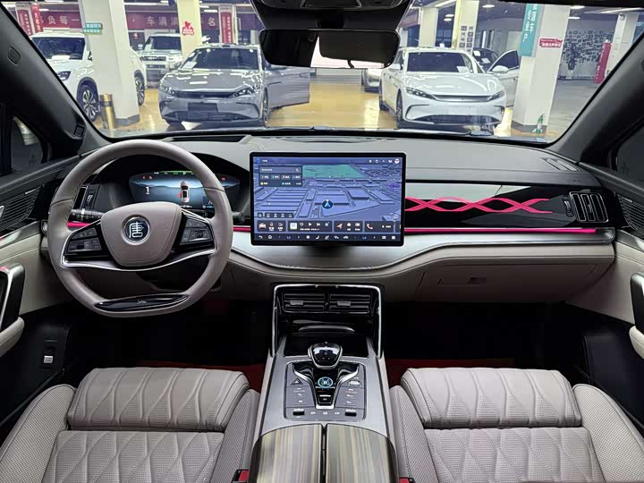 Фото 7 - BYD Tang Hybrid/EV