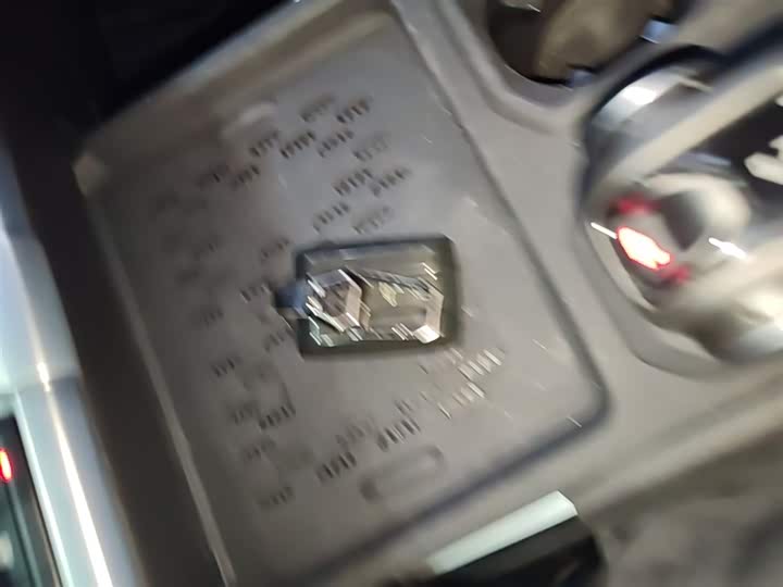 Photo 9 - Tank 400 Hybrid