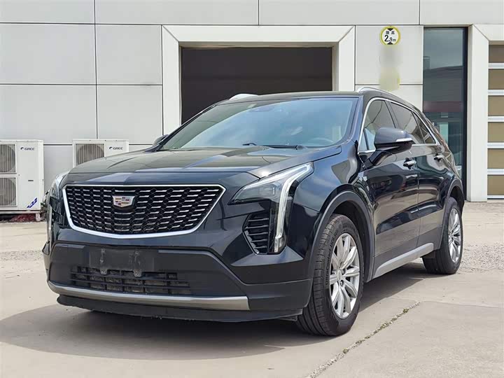 Фото 2 - Cadillac XT4