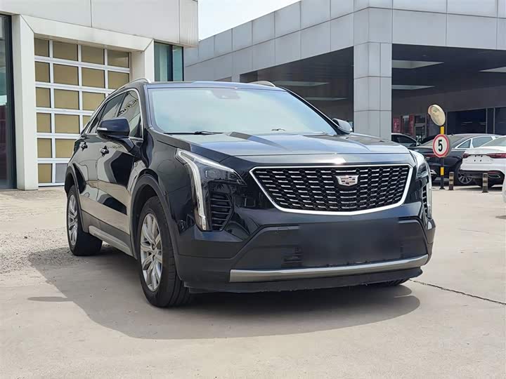 Фото 4 - Cadillac XT4