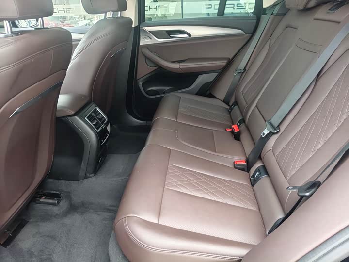 Фото 9 - BMW iX3