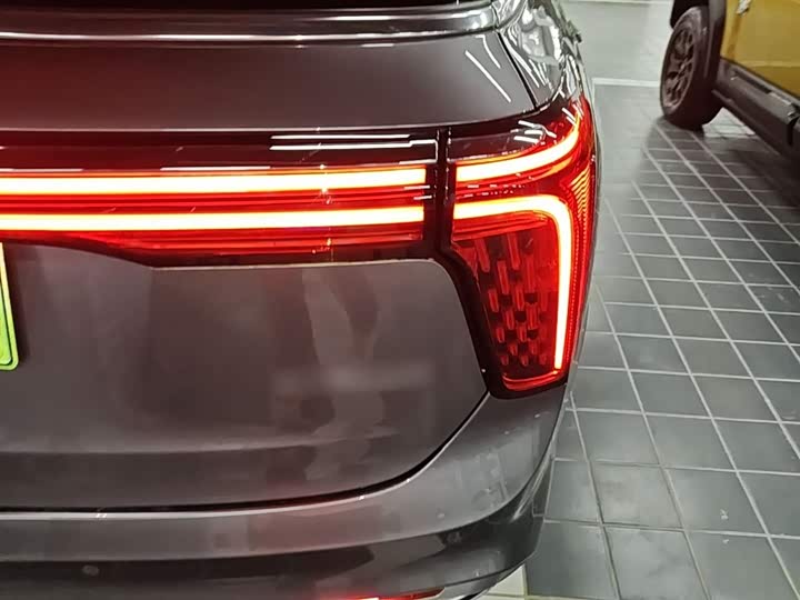 Hongqi E-HS9 2022 2022款 660km 旗畅版 六座