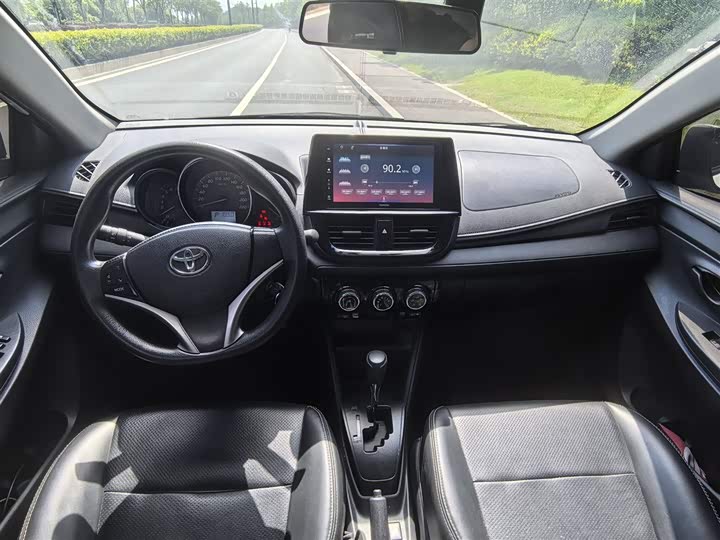 Фото 8 - Toyota Vios