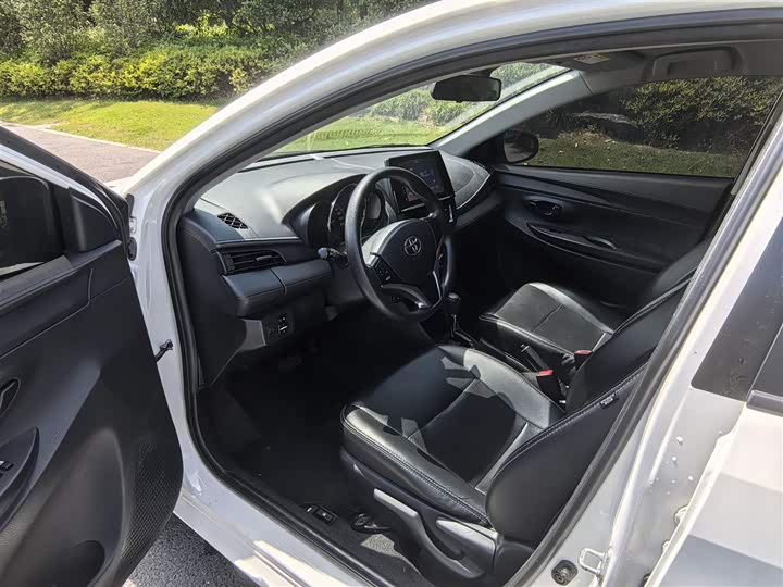 Фото 9 - Toyota Vios
