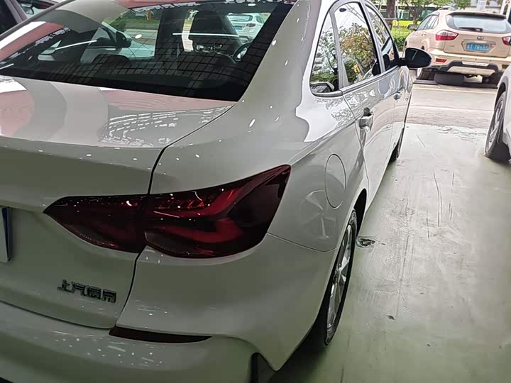 Chevrolet Monza 2023 2023款 1.5L 双离合乐享版