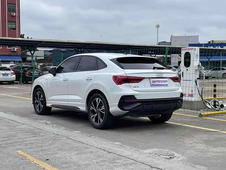 Фото 5 - Audi Q3 Sportback