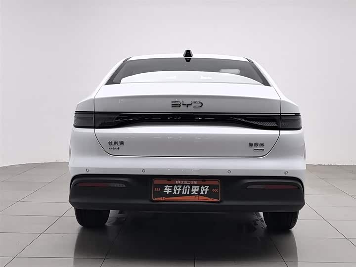 BYD Seal 05 DM-i Hybrid 2025 2025款 DM-i 智驾版 120KM旗舰型