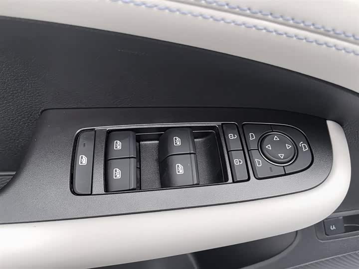 BYD Seal 05 DM-i Hybrid 2025 2025款 DM-i 智驾版 120KM旗舰型