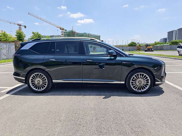 2025 GAC Hyptec HL