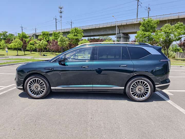 2025 GAC Hyptec HL