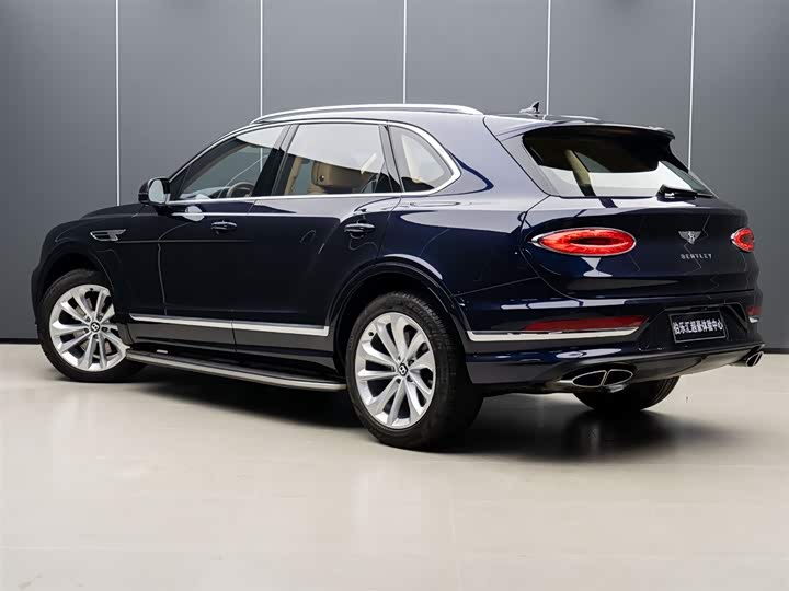 Bentley Bentayga 2024 2024款 4.0T V8