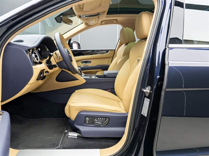Bentley Bentayga 2024 2024款 4.0T V8