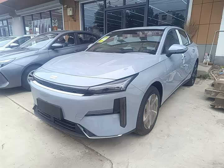 Geely Galaxy L6 2025 2025款 EM-i 140km 探索+版