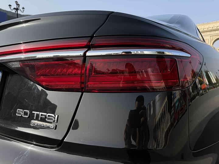 Audi A8 2021 2021款 A8L 50 TFSI quattro 舒适型