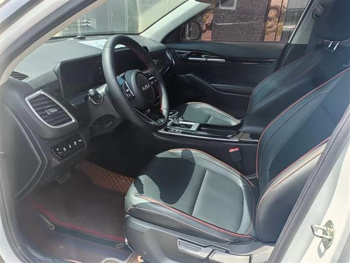 Kia Seltos 2023 2023款 1.5L CVT尊贵版