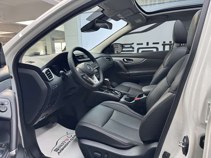 Фото 8 - Nissan Qashqai