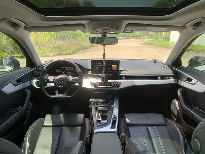 Фото 5 - Audi A4L