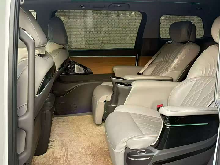 Фото 5 - GAC Trumpchi M8