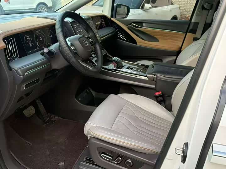 Фото 9 - GAC Trumpchi M8