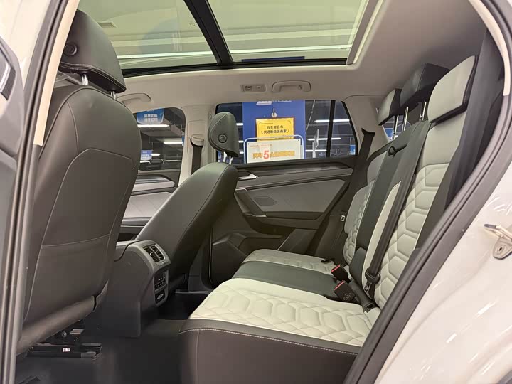 Volkswagen Tayron 2024 2024款 330TSI 两驱豪华Plus进阶版