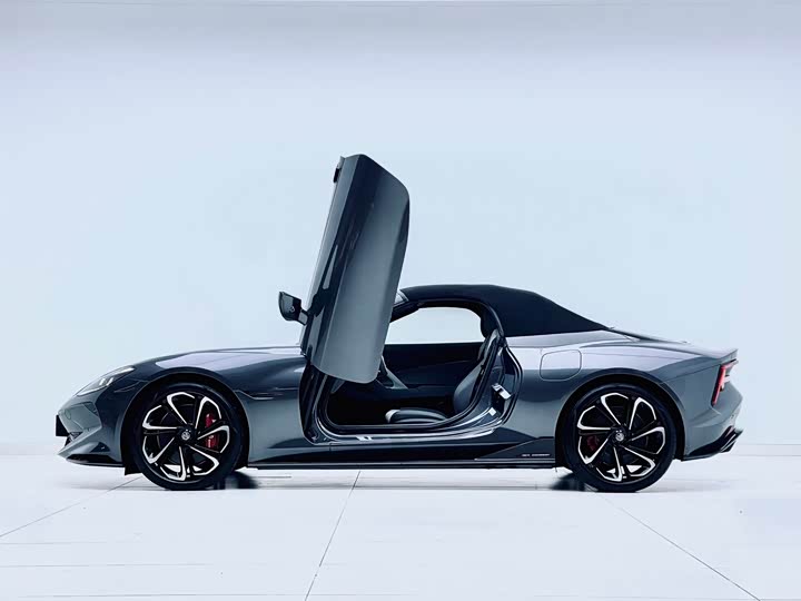 Фото 2 - MG Motor Cyberster
