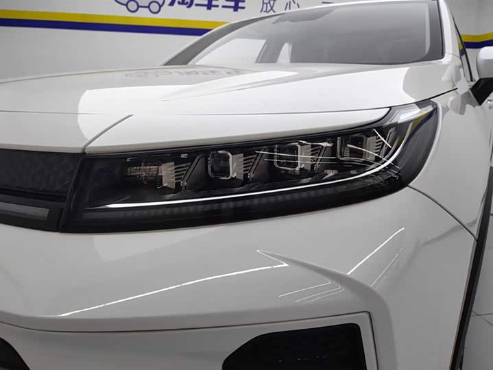 2022 Exeed LX C-DM Hybrid