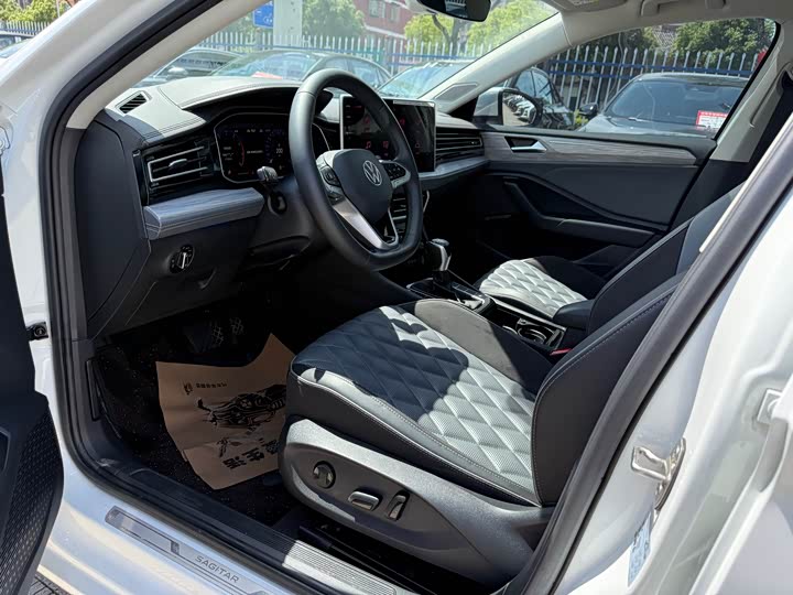 Фото 9 - Volkswagen Sagitar L