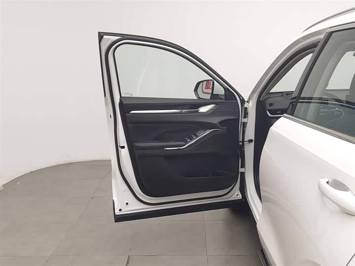 Фото 8 - Haval H6