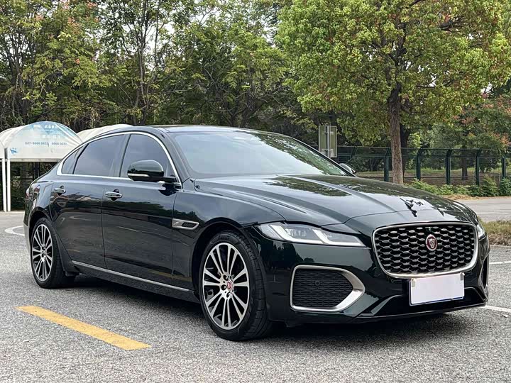 Фото 3 - Jaguar XF L