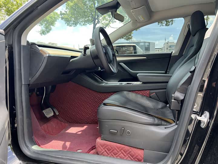 Фото 5 - Tesla Model Y