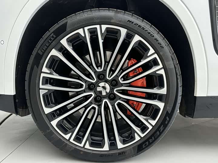 صورة 9 - Nio ES8