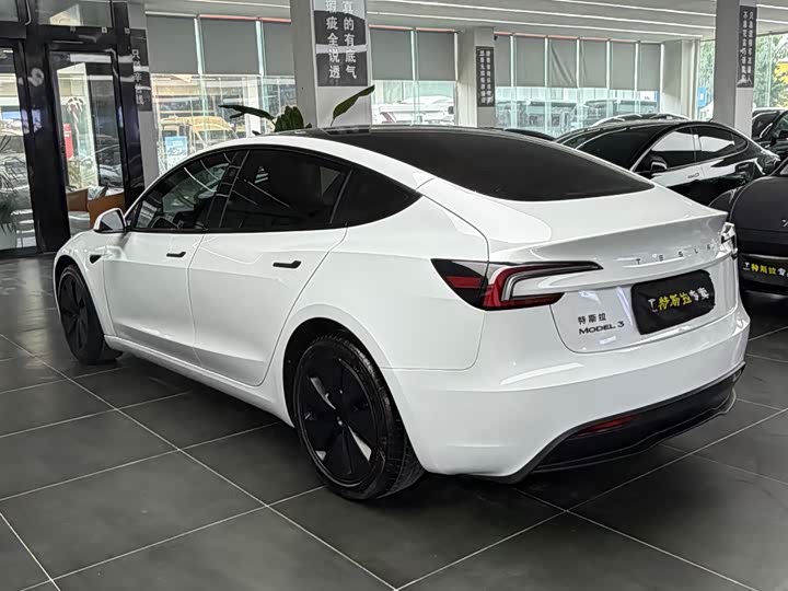 Tesla Model 3 2025 2025款 改款 后轮驱动版