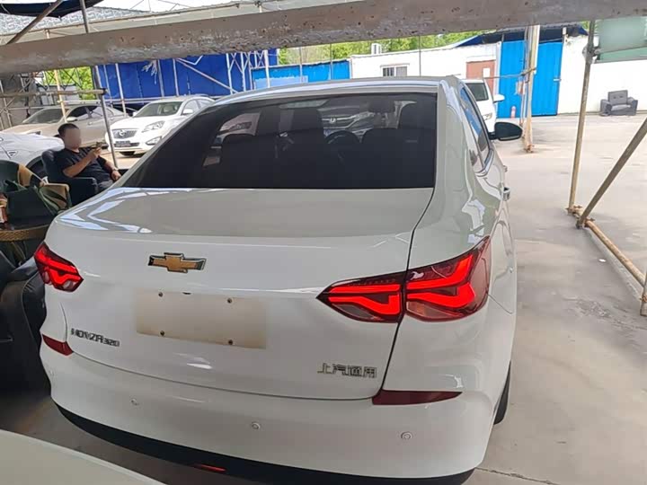 Chevrolet Monza 2021 2021款 320 自动悦享天窗版