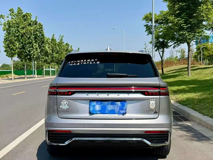 Фото 9 - Geely Monjaro