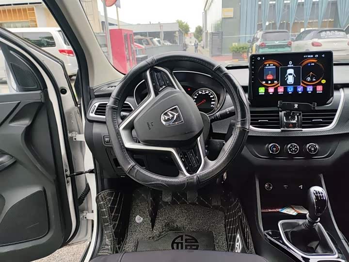 Baojun 730 2021 2021款 1.5T 手动时尚型 7座