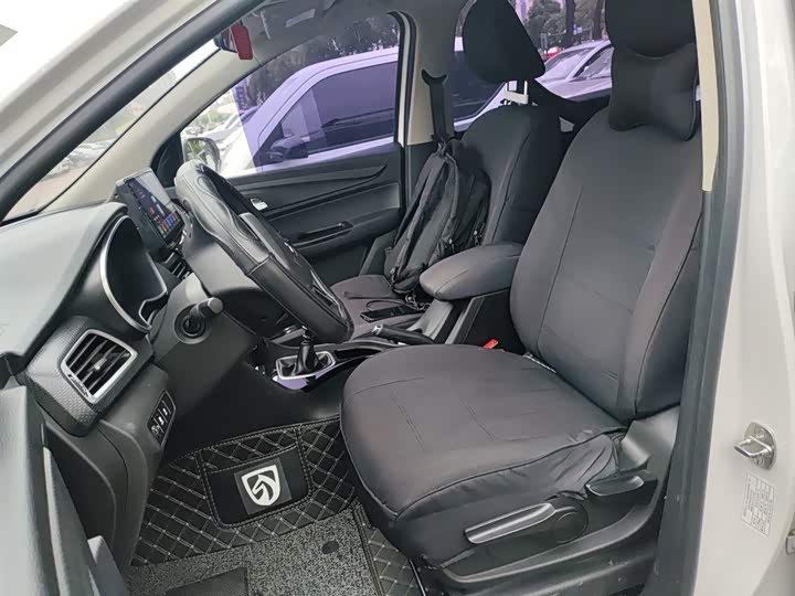 Baojun 730 2021 2021款 1.5T 手动时尚型 7座
