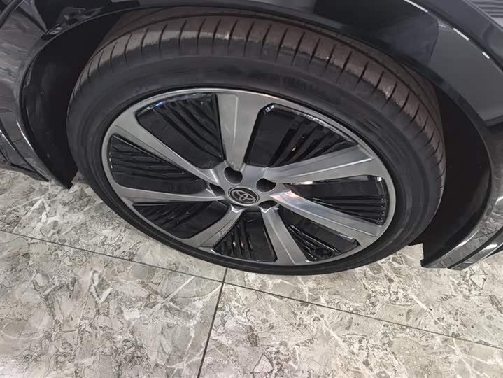 Toyota bZ5 2025 2025款 550 PRO