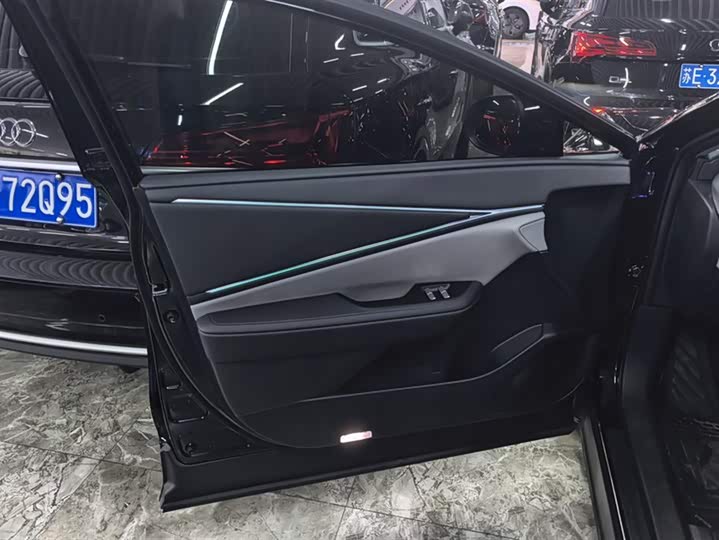 Toyota bZ5 2025 2025款 550 PRO