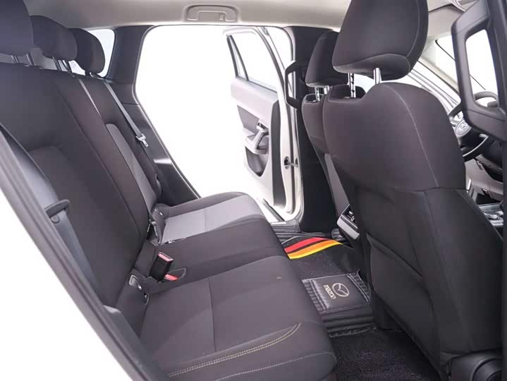 Zdjęcie 9 - Mazda CX-50