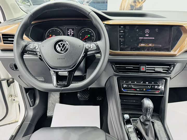 Volkswagen Tharu 2021 2021款 280TSI 两驱豪华版