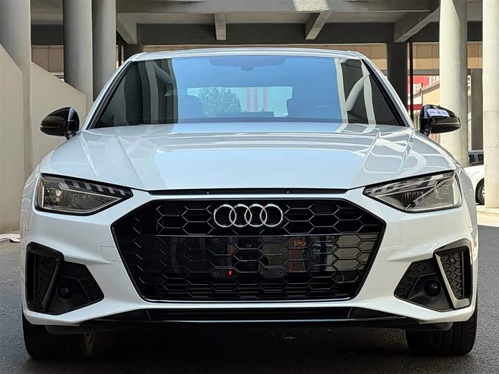 Zdjęcie 2 - Audi A4L