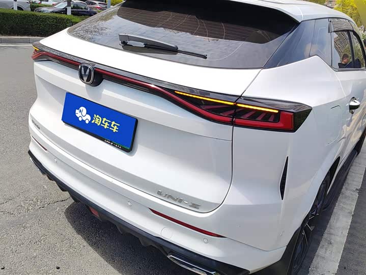 Changan UNI-Z Hybrid 2024 2024款 蓝鲸智电iDD 125km 卓越型