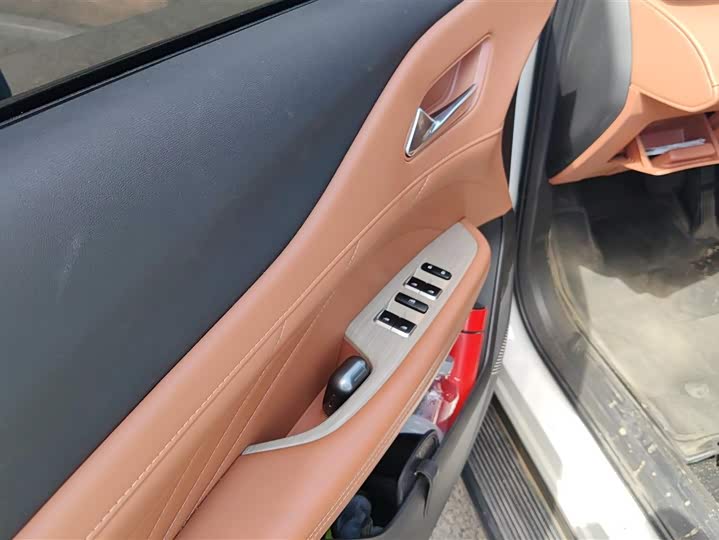 Changan UNI-Z Hybrid 2024 2024款 蓝鲸智电iDD 125km 卓越型
