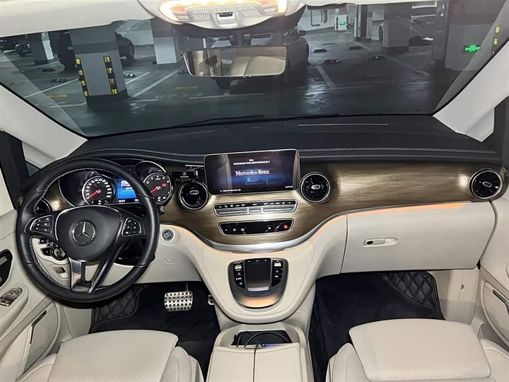 Mercedes-Benz V-Class 2022 2022款 V 260 L 长轴距豪华版