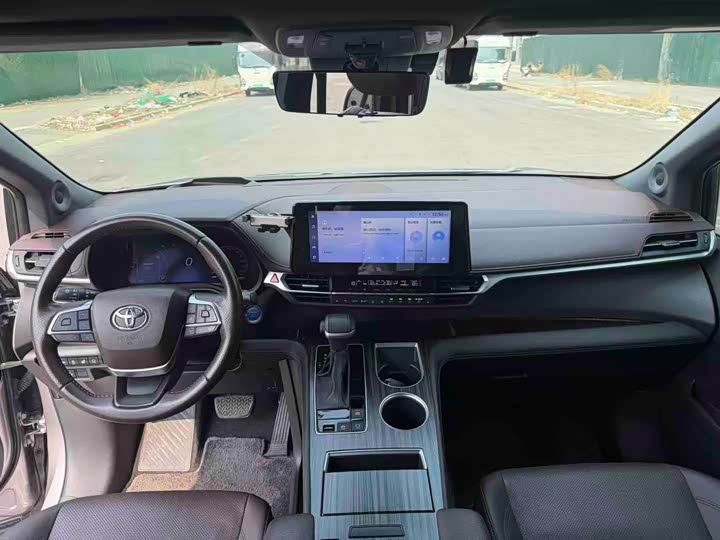 Toyota Sienna 2021 2021款 2.5L混动 铂金版