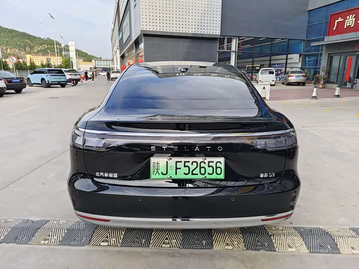 Stelato S9 2026 2026款 增程 Ultra 后驱 53kWh (192线激光雷达）