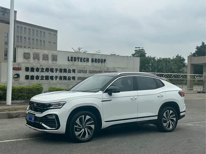 2023 Volkswagen Tayron X
