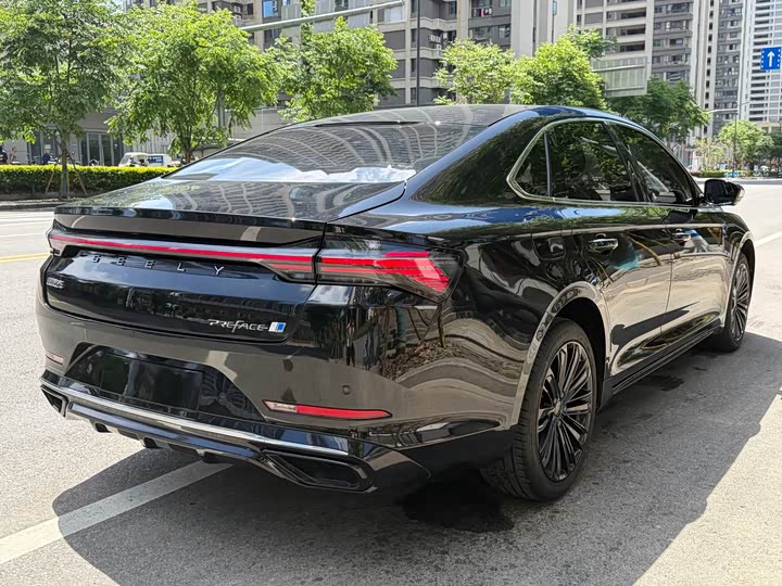 Geely Preface L 2024 2024款 油混 1.5TD 星河版